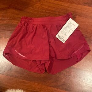 Lululemon Hotty Hot LR Short. 4”. Lined. NWT. Dark Red. Perfect Condition.